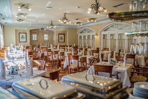 Banquet hall - Hotel Hubertushof (Anif)