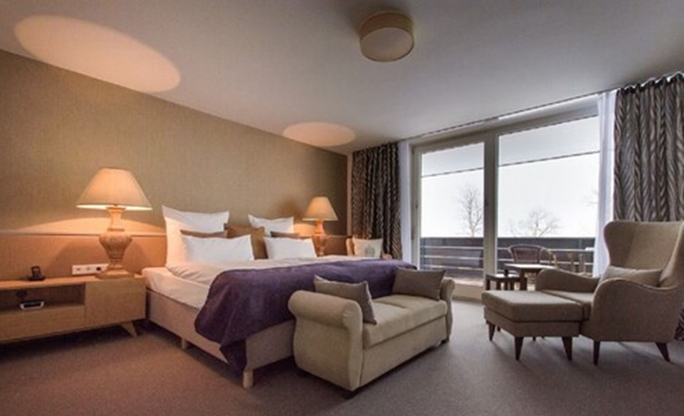 Comfort Double Room, Lake View | Minibar, in-room safe, desk, laptop workspace