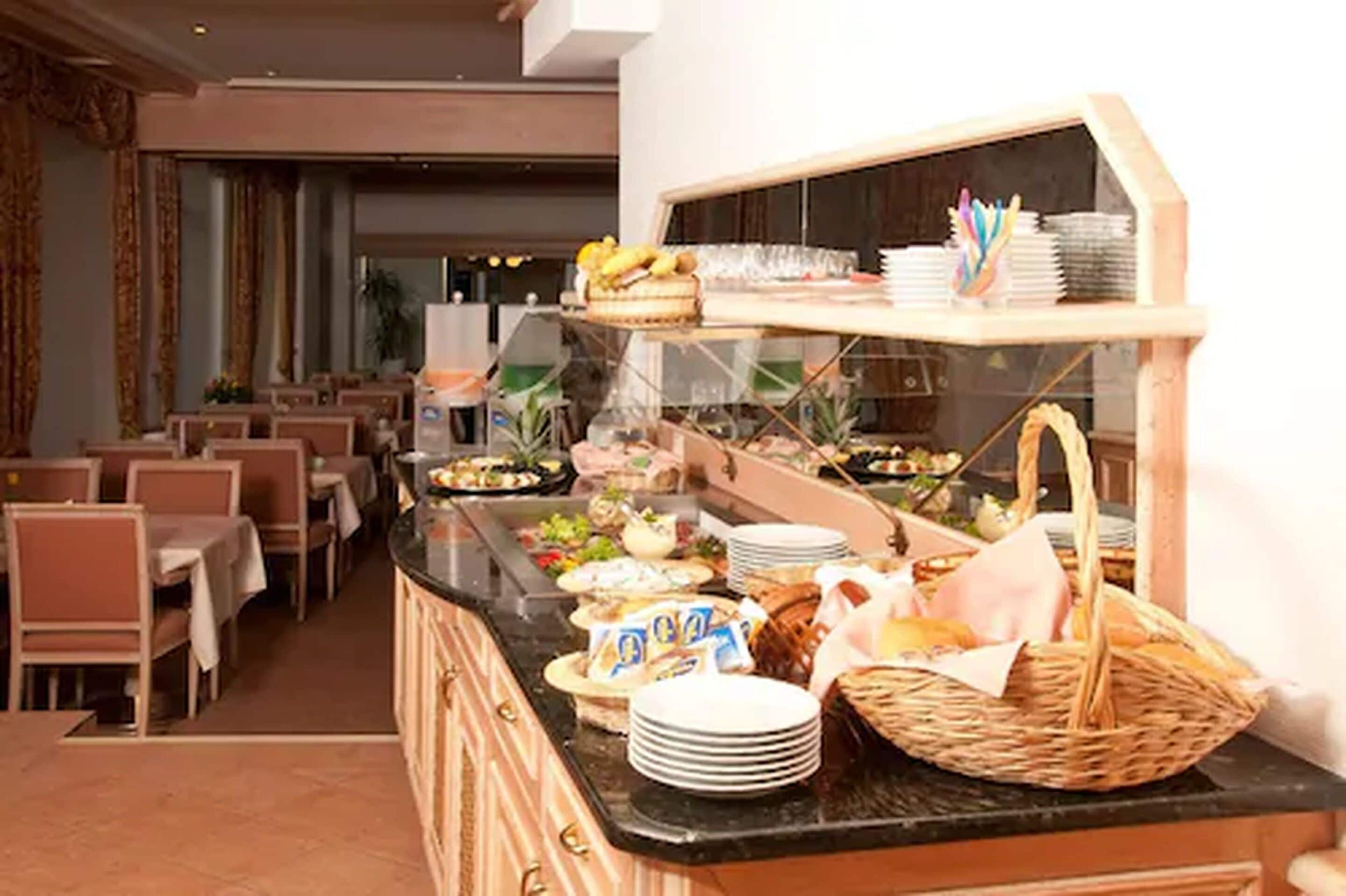daily buffet breakfast (eur 15 per person)