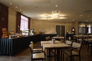 Colazione a buffet inclusa, servita tutte le mattine