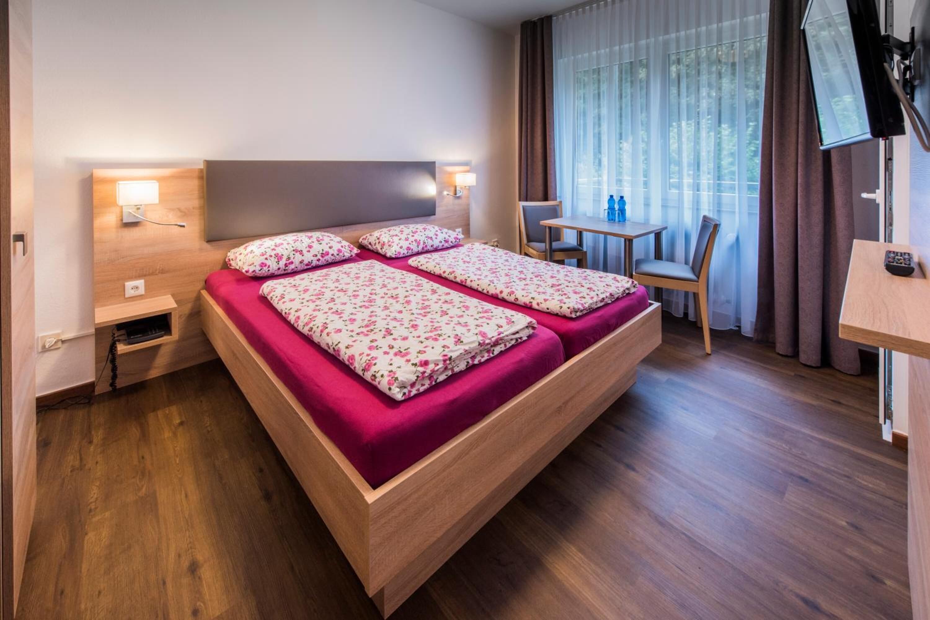 Minibar, in-room safe, desk, iron/ironing board