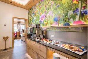 Gratis frukostbuffé varje dag 