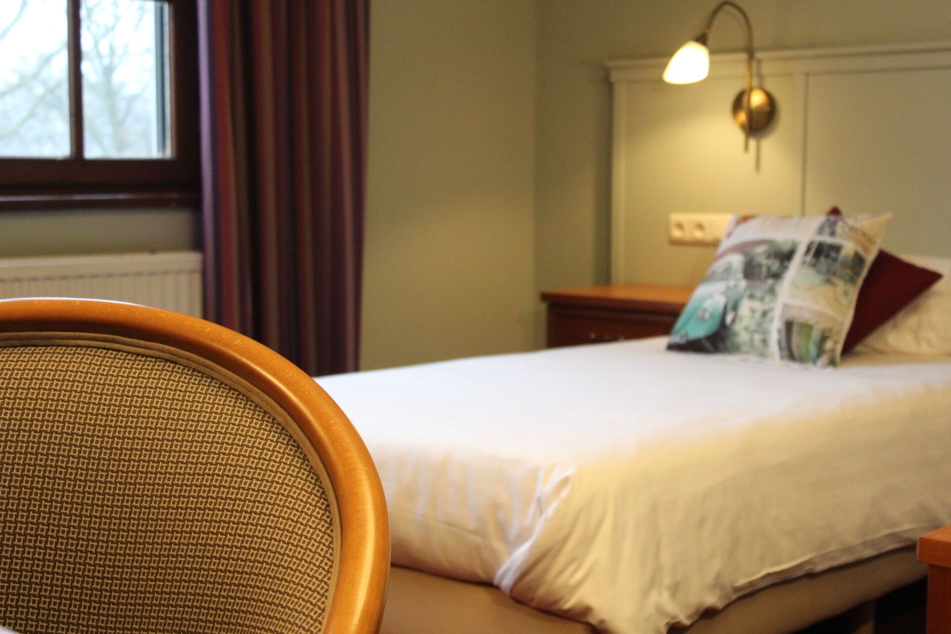 business single room | 1 bedroom, desk, free wifi, bed sheets