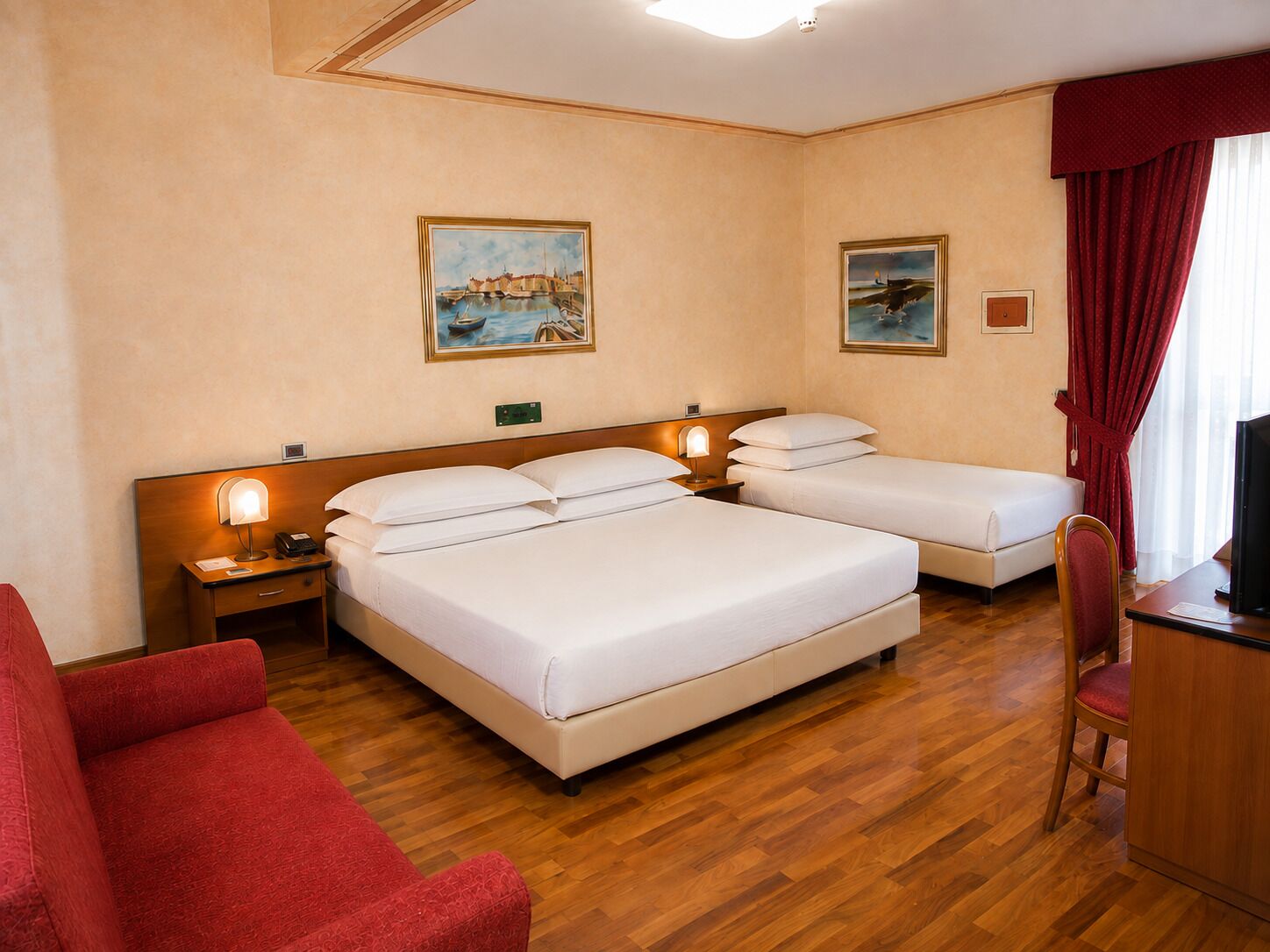 Superior Double Room | In-room safe, desk, laptop workspace, free WiFi