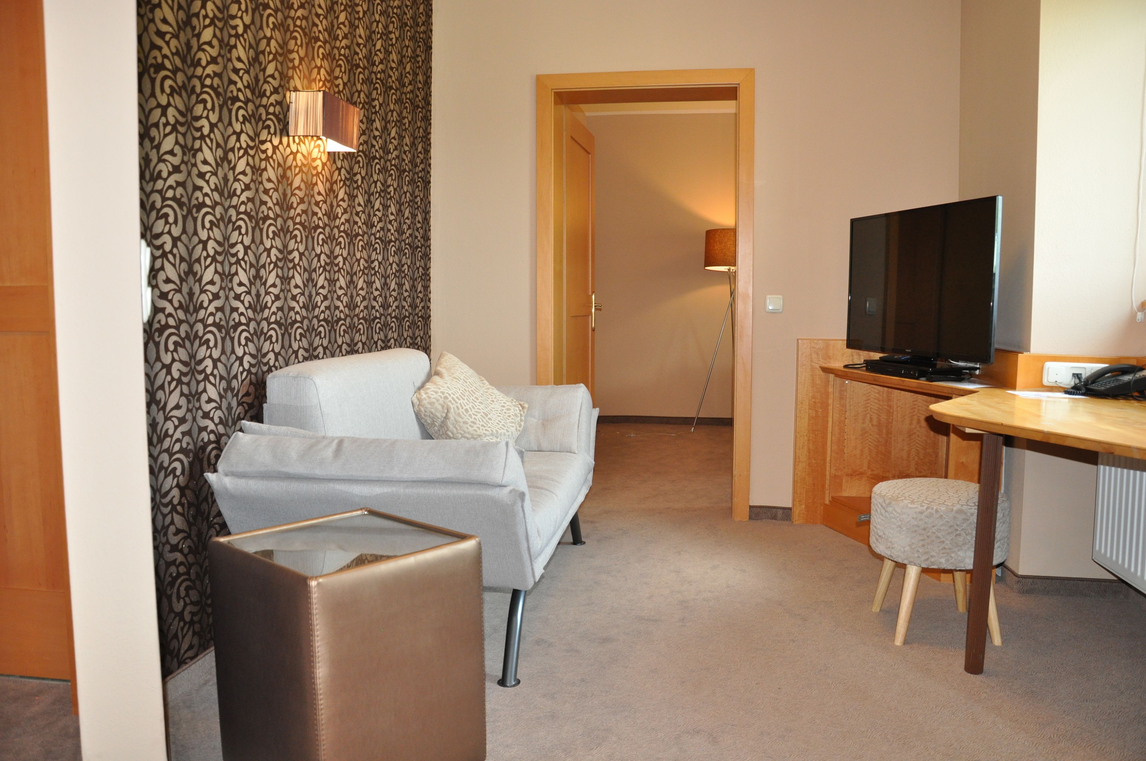 apartment, 2 bedrooms | hypo-allergenic bedding, down duvets, minibar, in-room safe