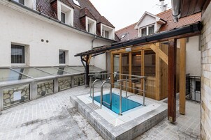 Aromatherapy, Swedish massages, facials