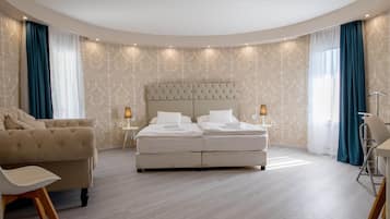 Standard Suite | 1 bedroom, in-room safe, soundproofing, free WiFi