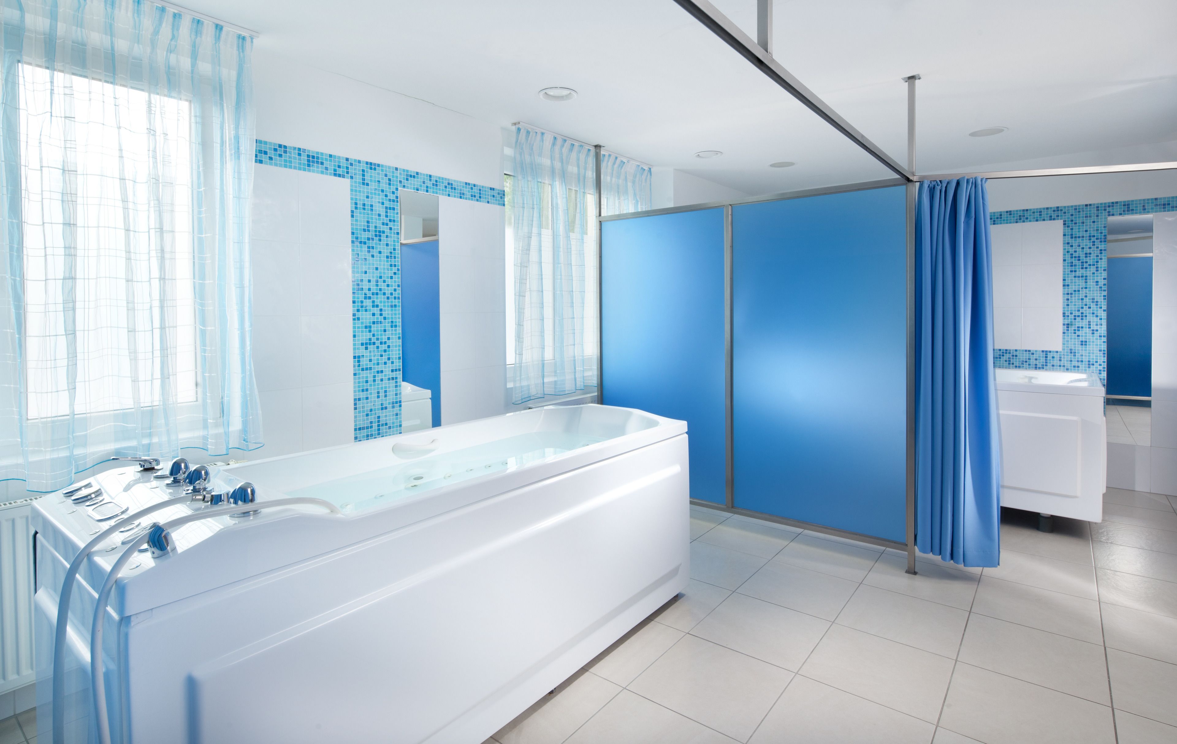 sauna, steam room, hot springs/mineral springs, body treatments