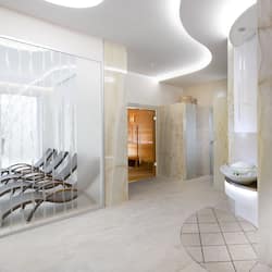 Sauna, steam room, hot springs/mineral springs, body treatments