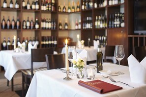 Breakfast, dinner served; Regional cuisine, al fresco dining 