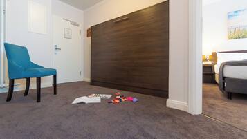 Suíte | Roupas de cama antialérgicas, frigobar, cofres nos quartos