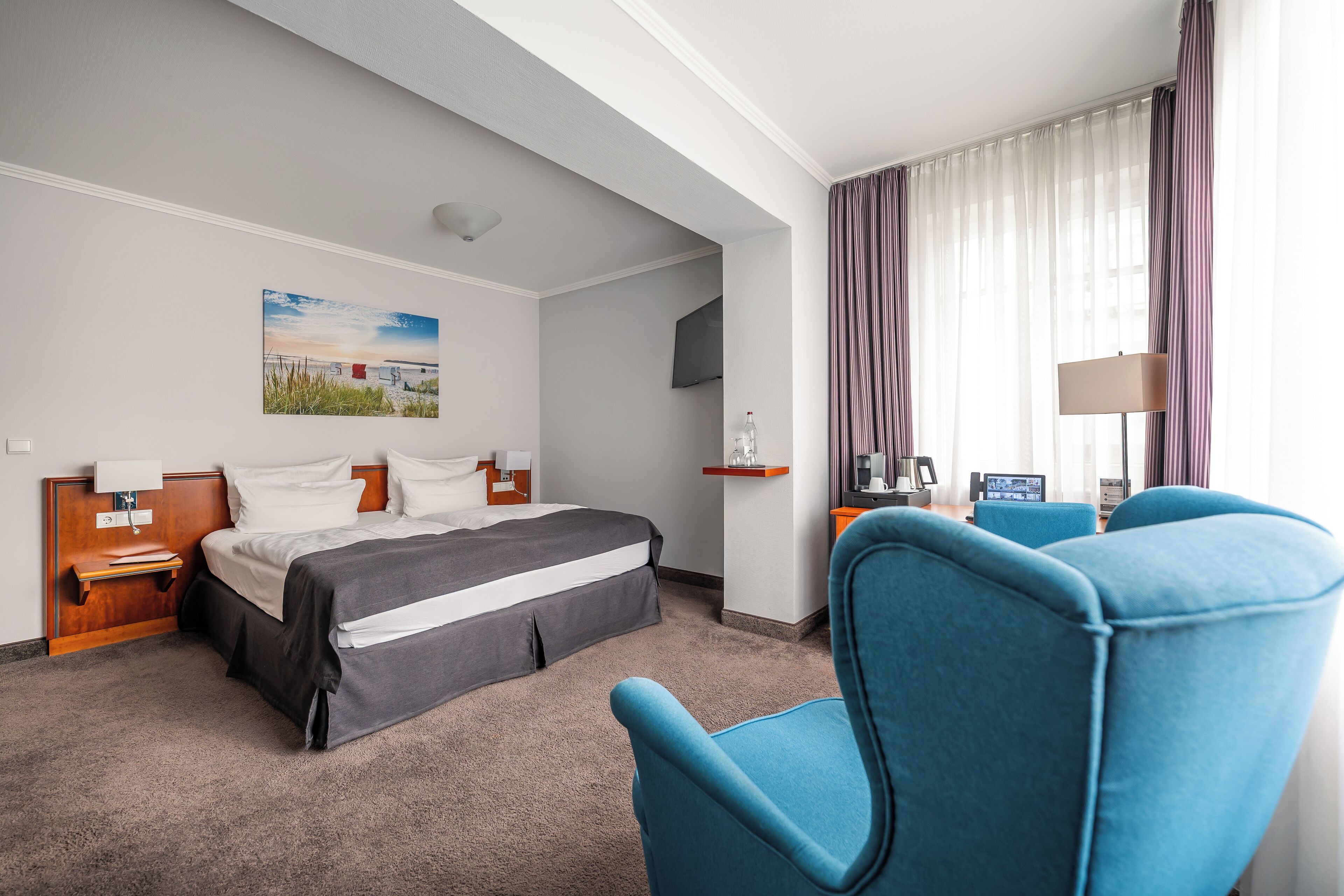 Ropa de cama hipoalergénica y minibar 