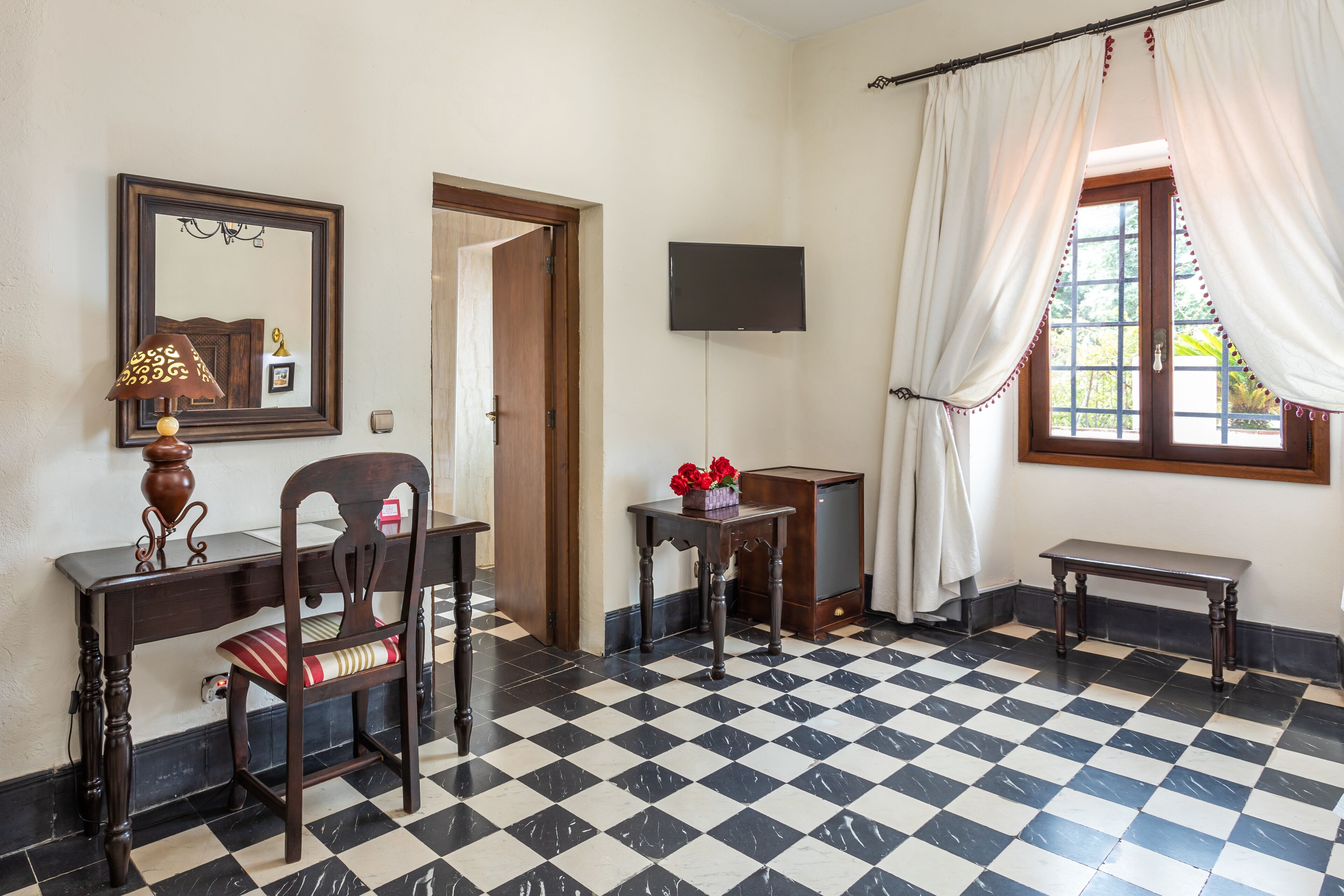 premium double room | 1 bedroom, minibar, in-room safe, free wifi