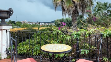 Superior Double Room, Balcony, Garden View | Balcony
