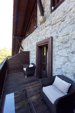 Balcony - Hotel Antsotegi (Etxebarria)