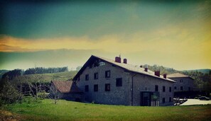 Front of property - Hotel Antsotegi (Etxebarria)