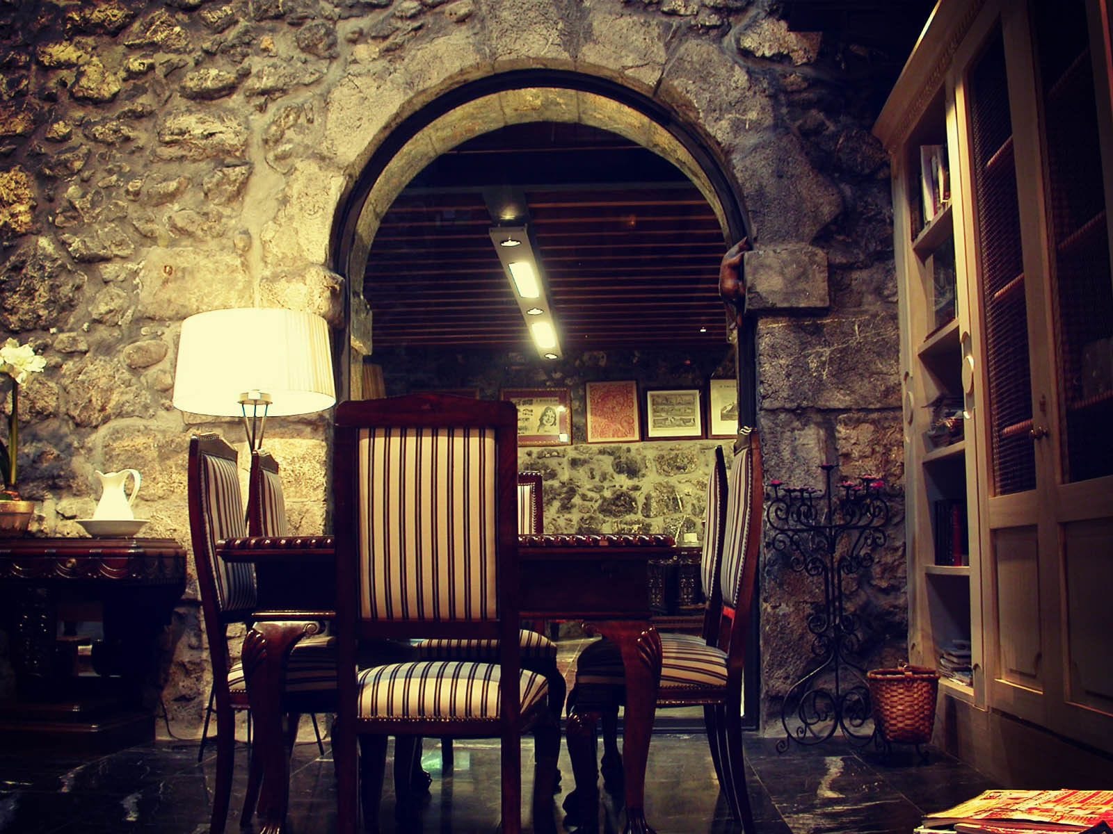 breakfast, lunch, dinner served; basque cuisine