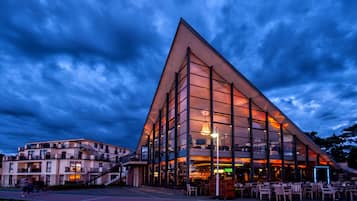 Façade de l’hébergement - soirée/nuit