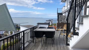 Căn hộ, 1 phòng ngủ (lateral sea view) | Hiên