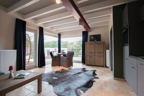Apartment with 1 bedroom and roof-top terrace (Boardinghouse) | Living area