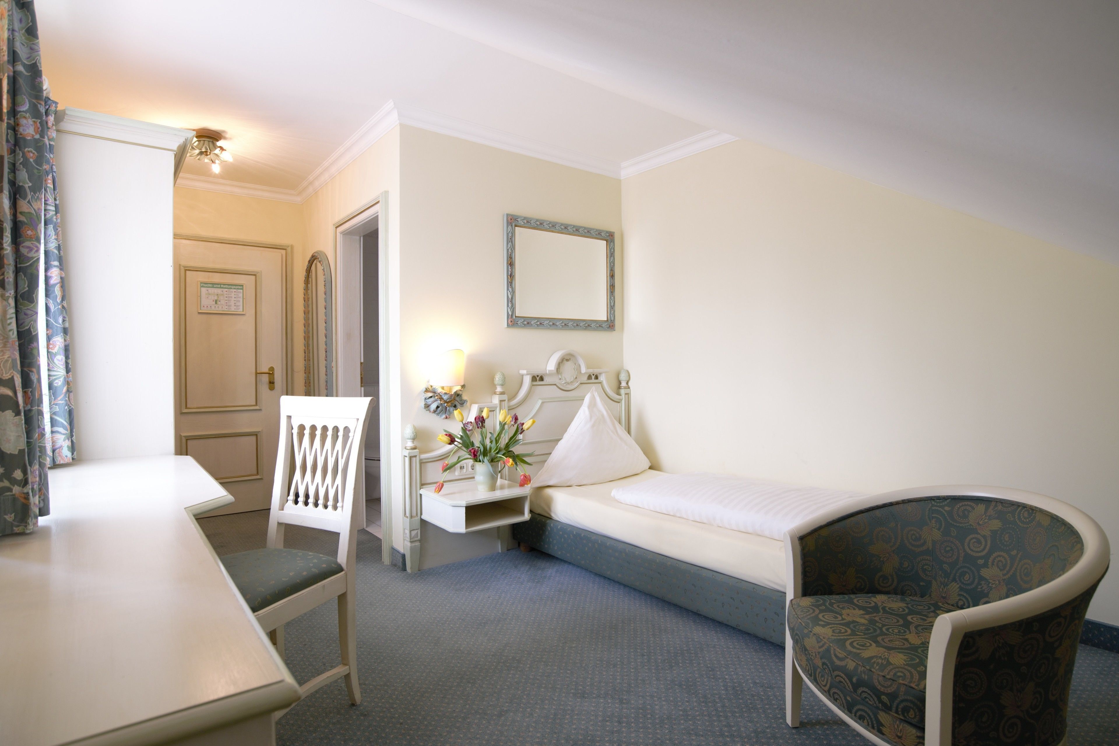 Minibar, in-room safe, desk, soundproofing