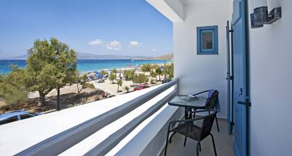 Colosseo Studios & Apartments