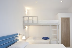 Basic-studiolejlighed - balkon - havudsigt | 1 soveværelse, gratis Wi-Fi, sengetøj