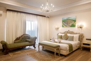 Presidential Studio Suite | Living area