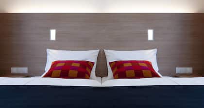 Hotel 38