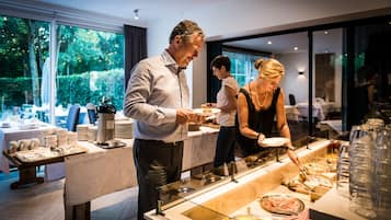 Petit-déjeuner buffet compris tous les jours