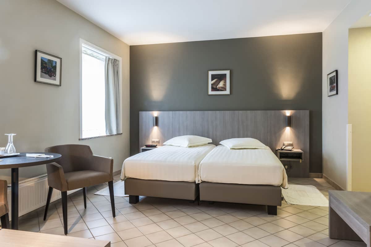In-room safe, blackout curtains, soundproofing, iron/ironing board