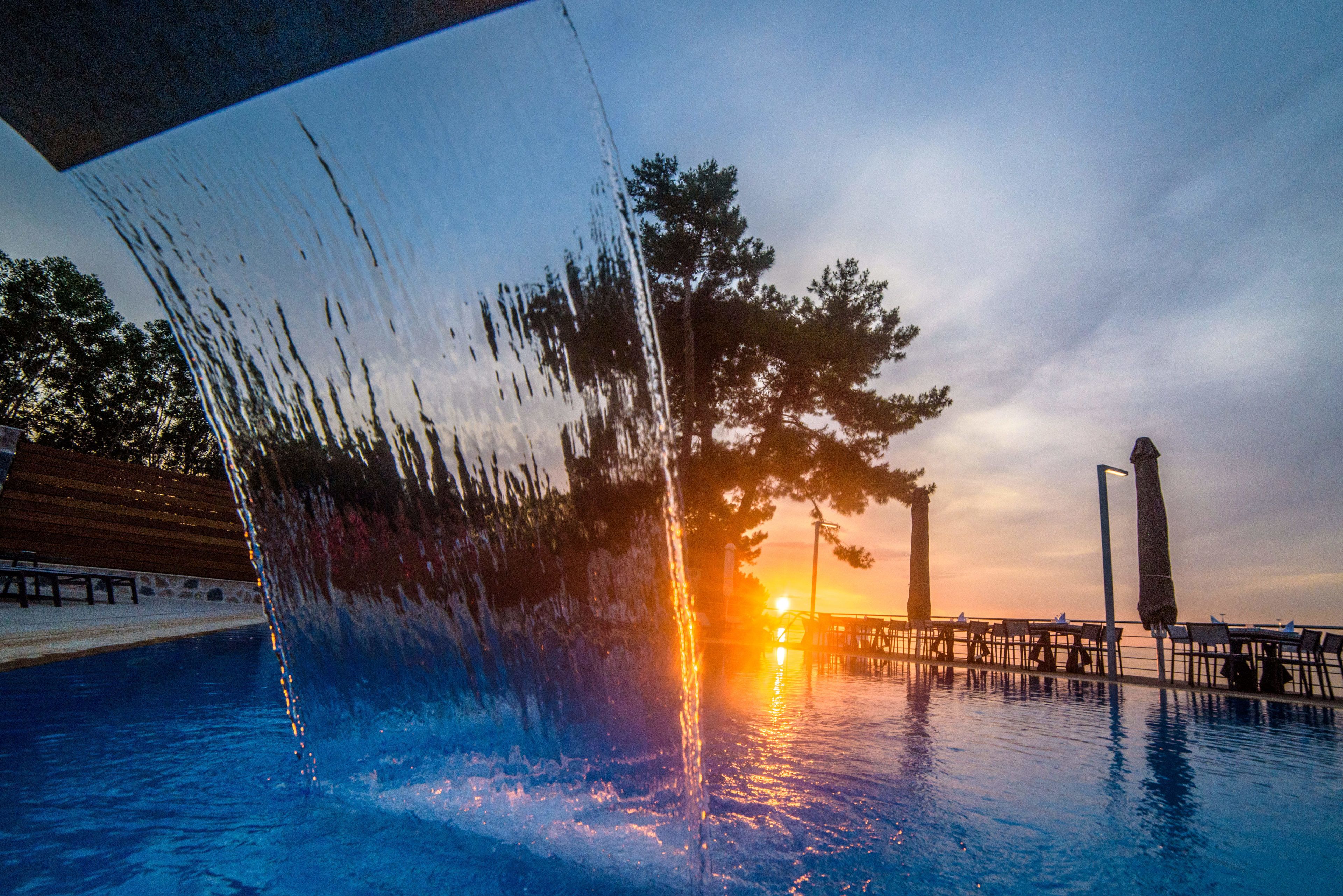 Outdoor pool, pool loungers