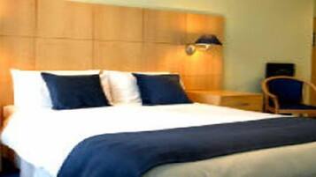 Blackout curtains, free WiFi, bed sheets