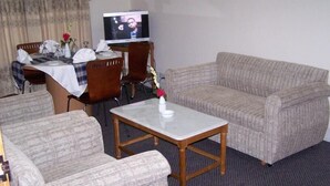 薄型テレビ