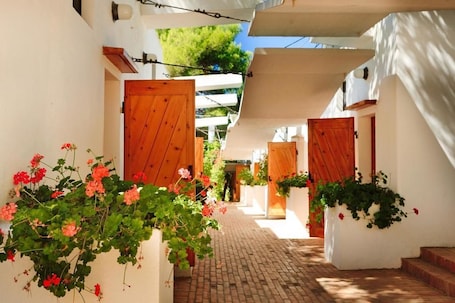 Terrace/patio. Hotel Kyrie Isole Tremiti