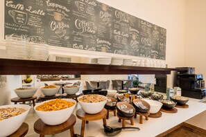 Daily buffet breakfast (EUR 17 per person) - Aurora Hotel (Wiesbaden)