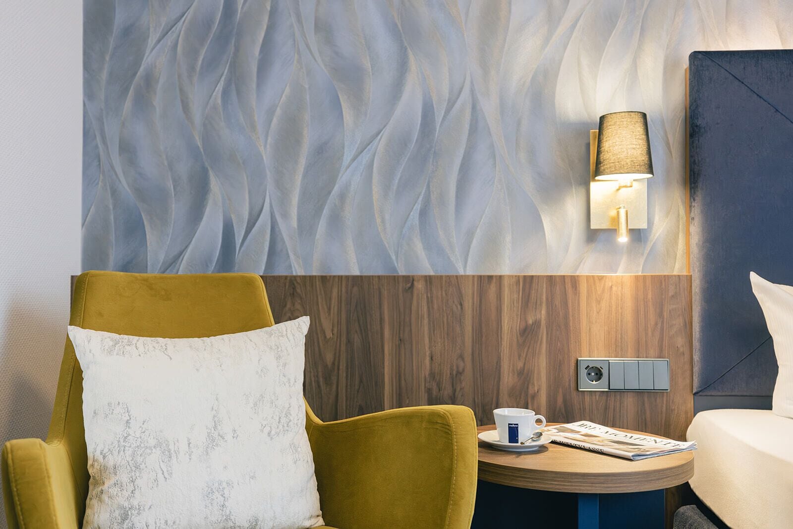 premium bedding, minibar, desk, soundproofing