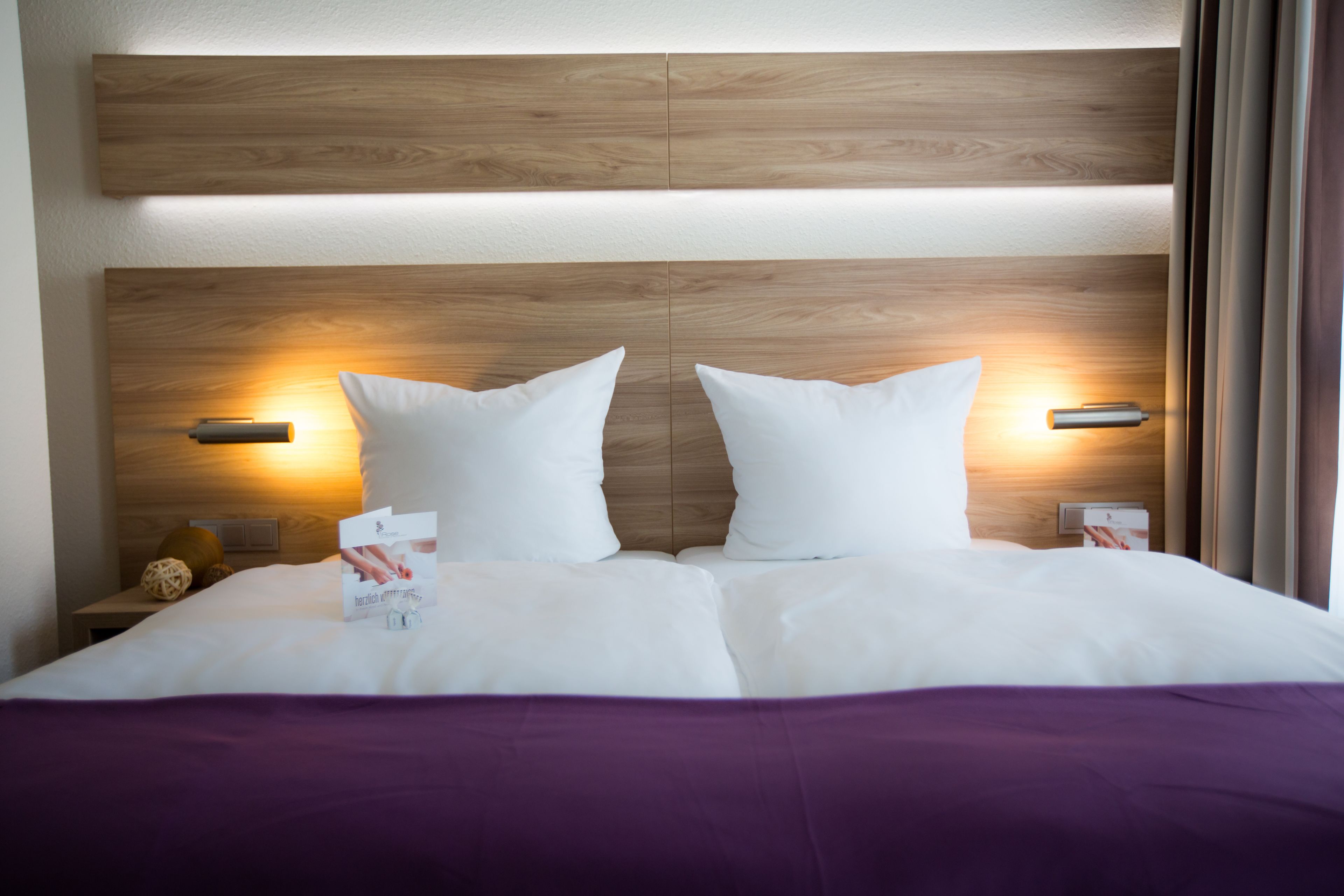 premium bedding, minibar, desk, soundproofing