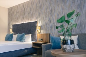 Superior Room (A) | Premium bedding, minibar, desk, soundproofing - Hotel und Restaurant Rose (Bietigheim-Bissingen)