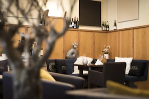 Lunch and dinner served  - Hotel und Restaurant Rose (Bietigheim-Bissingen)