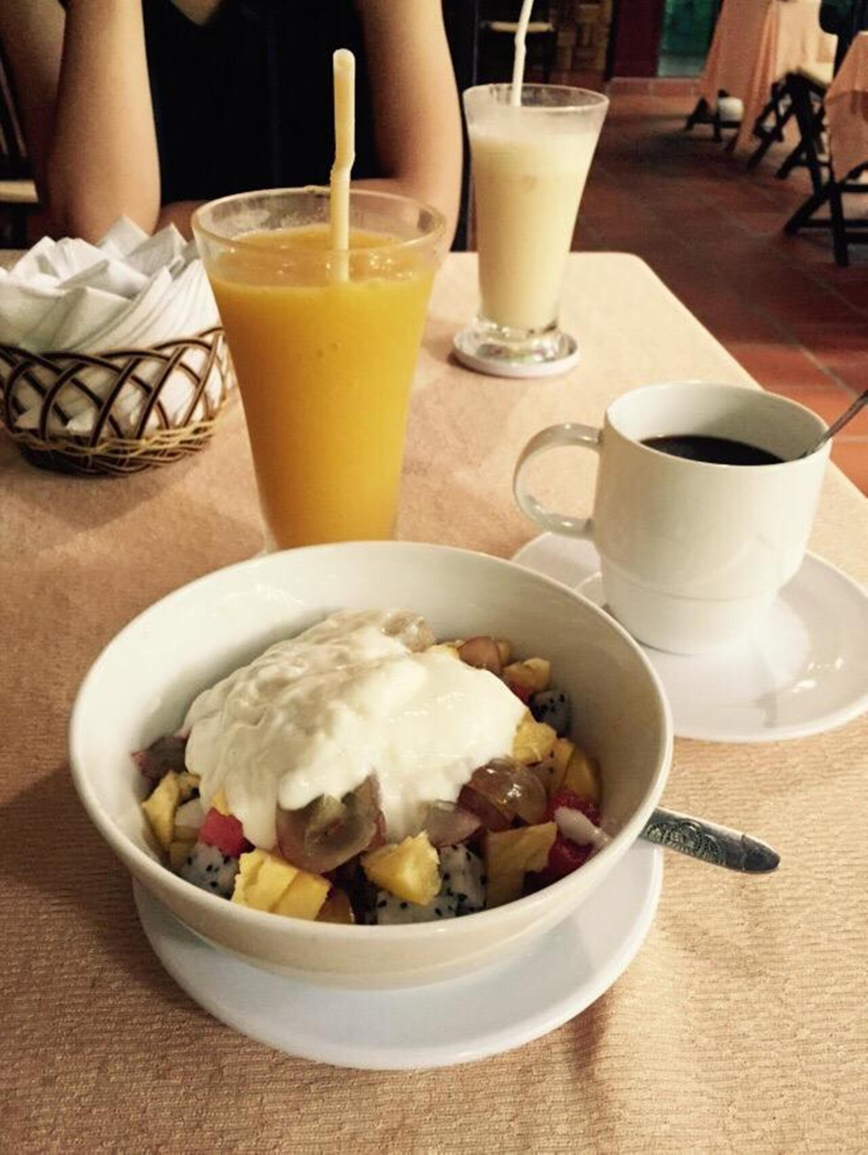 daily local cuisine breakfast (vnd 80000 per person)