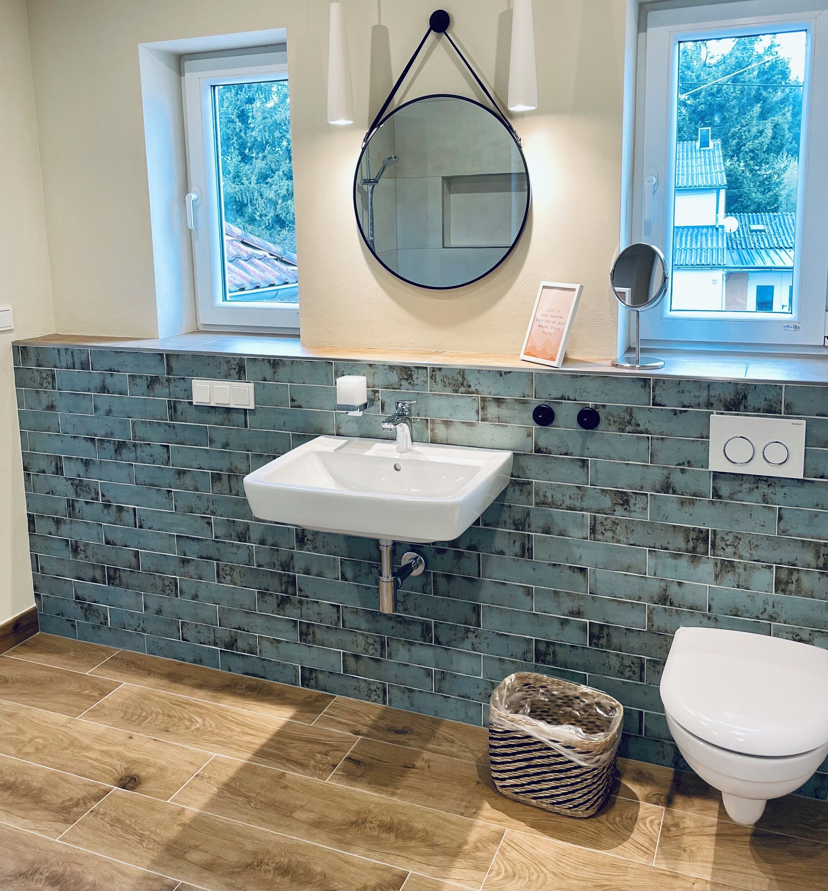 superior double room, 1 bedroom, valley view, courtyard area | bathroom | shower, free toiletries, towels