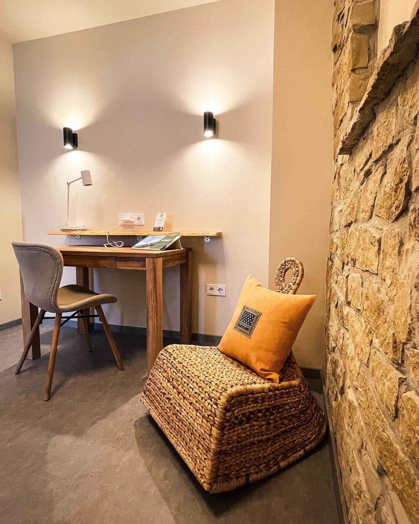 standard double room, 1 double bed, private bathroom | premium bedding, free minibar, desk, soundproofing