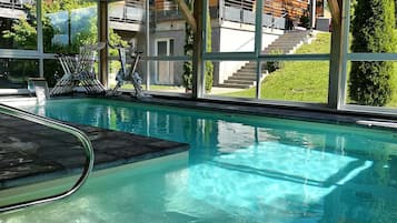 Indendørs pool, liggestole