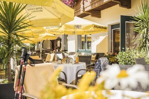 Free daily buffet breakfast - Hotel Finkenbergerhof (Finkenberg)