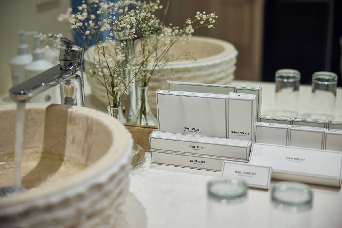 junior suite, 1 king bed, terrace (bathtub with view) | premium bedding, minibar, in-room safe, laptop workspace