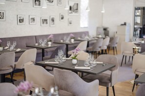 Lunch and dinner served, garden views  - Grand Hotel & Spa Uriage (Saint-Martin-d'Uriage)