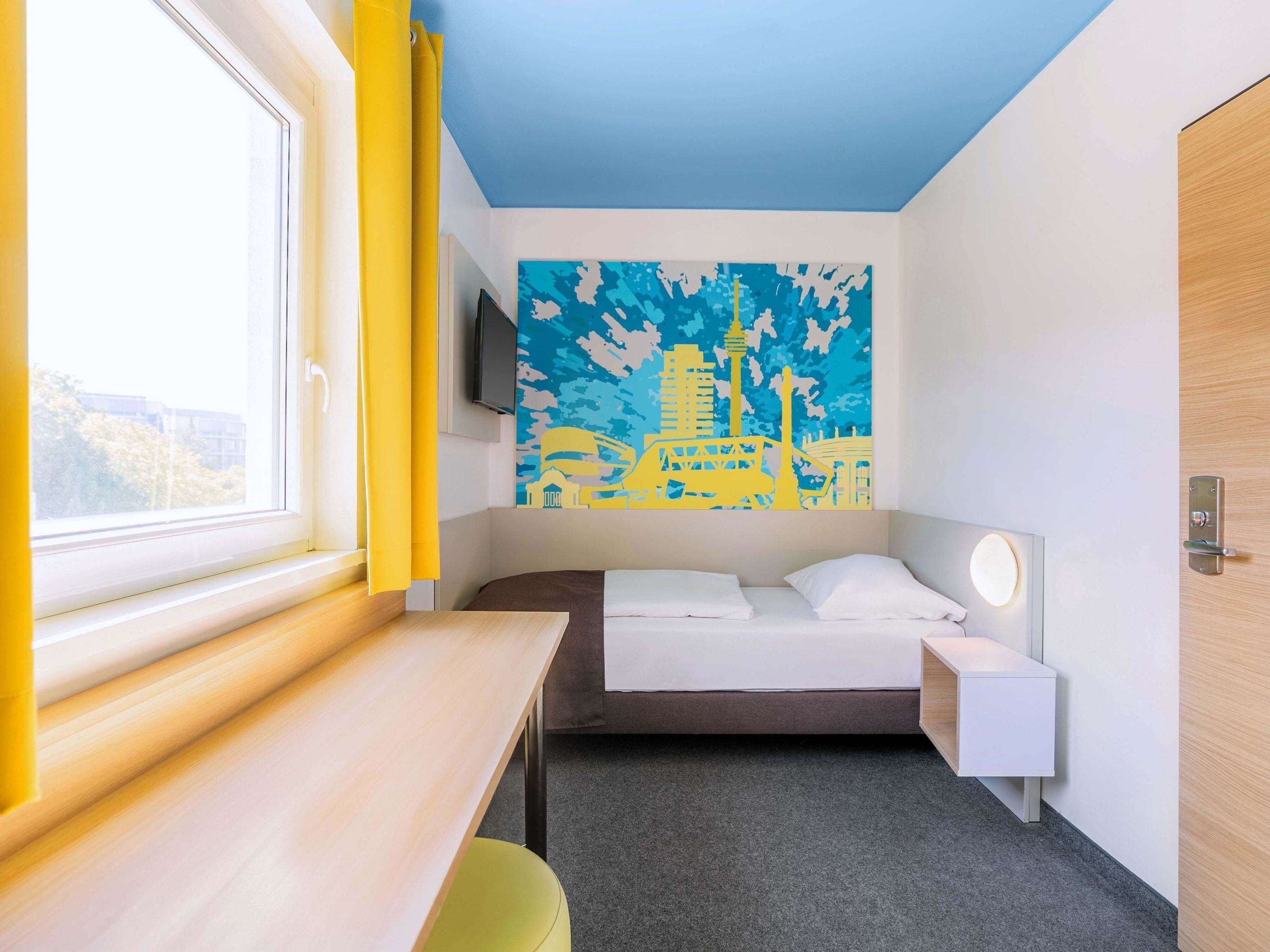 Photo - B&B Hotel Stuttgart-City