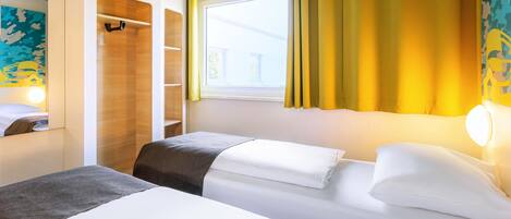 Desk, laptop workspace, soundproofing, free WiFi