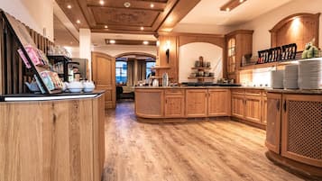 Tägliches inbegriffenes Frühstücksbuffet